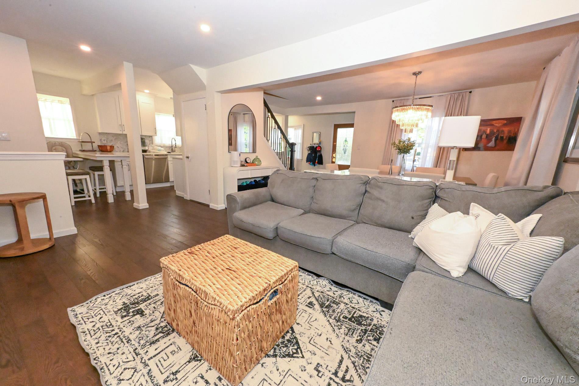 8 Garden Avenue Property Photo 5