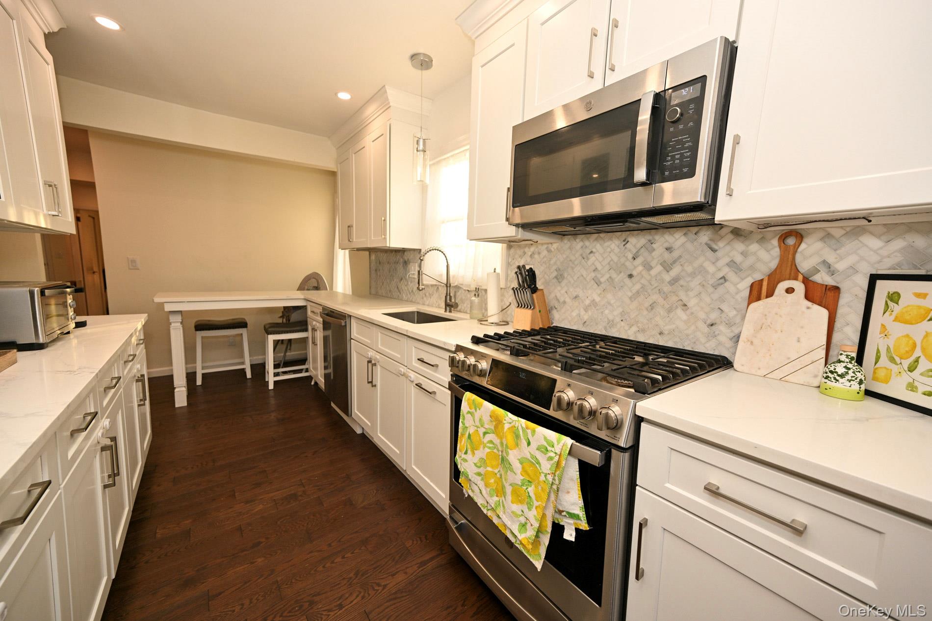 8 Garden Avenue Property Photo 8