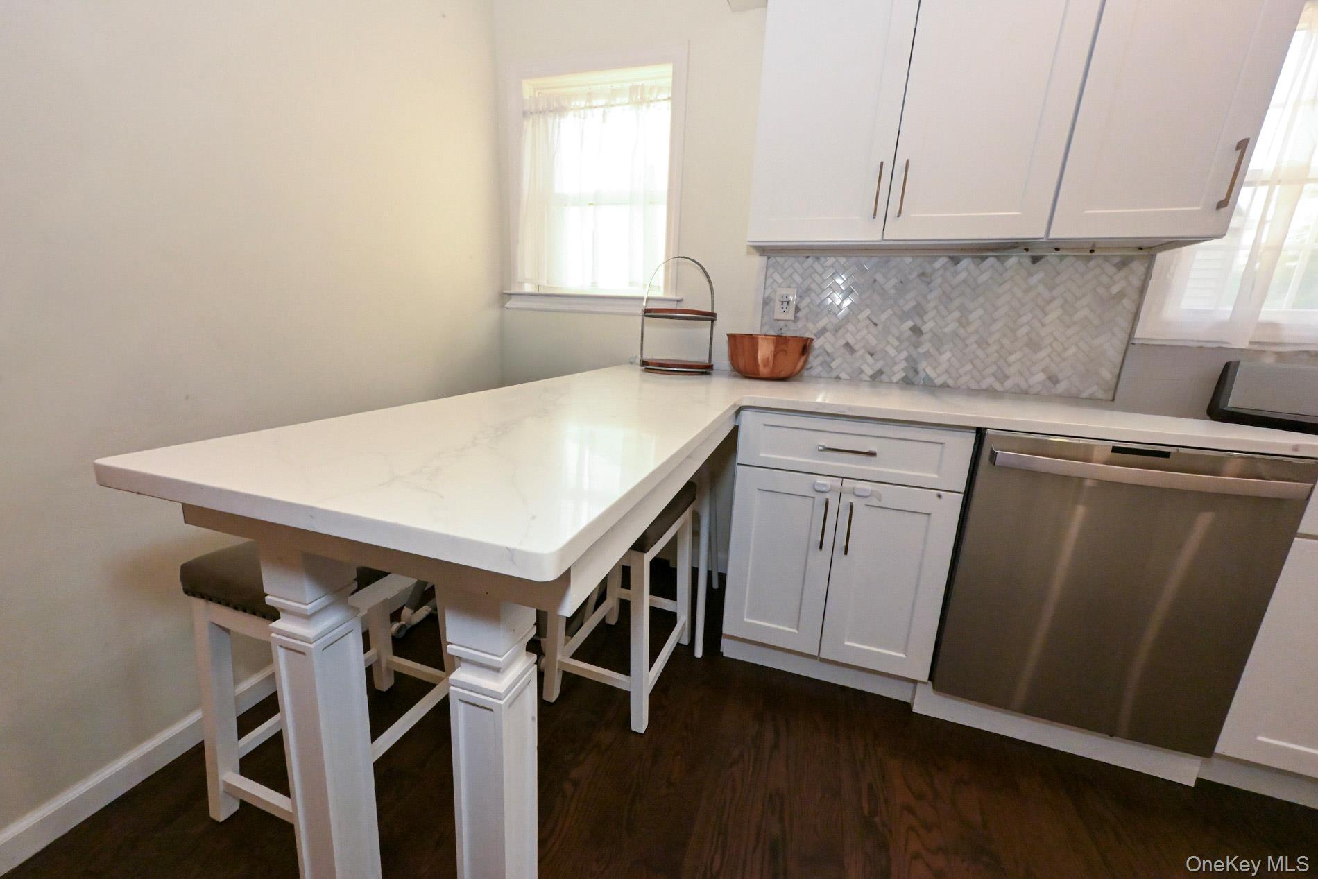 8 Garden Avenue Property Photo 9