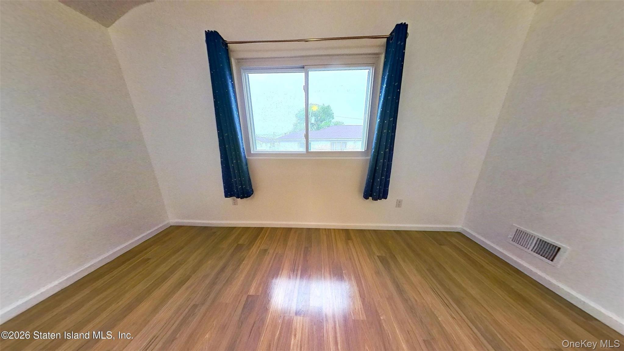 41 Simmons Loop Property Photo 11