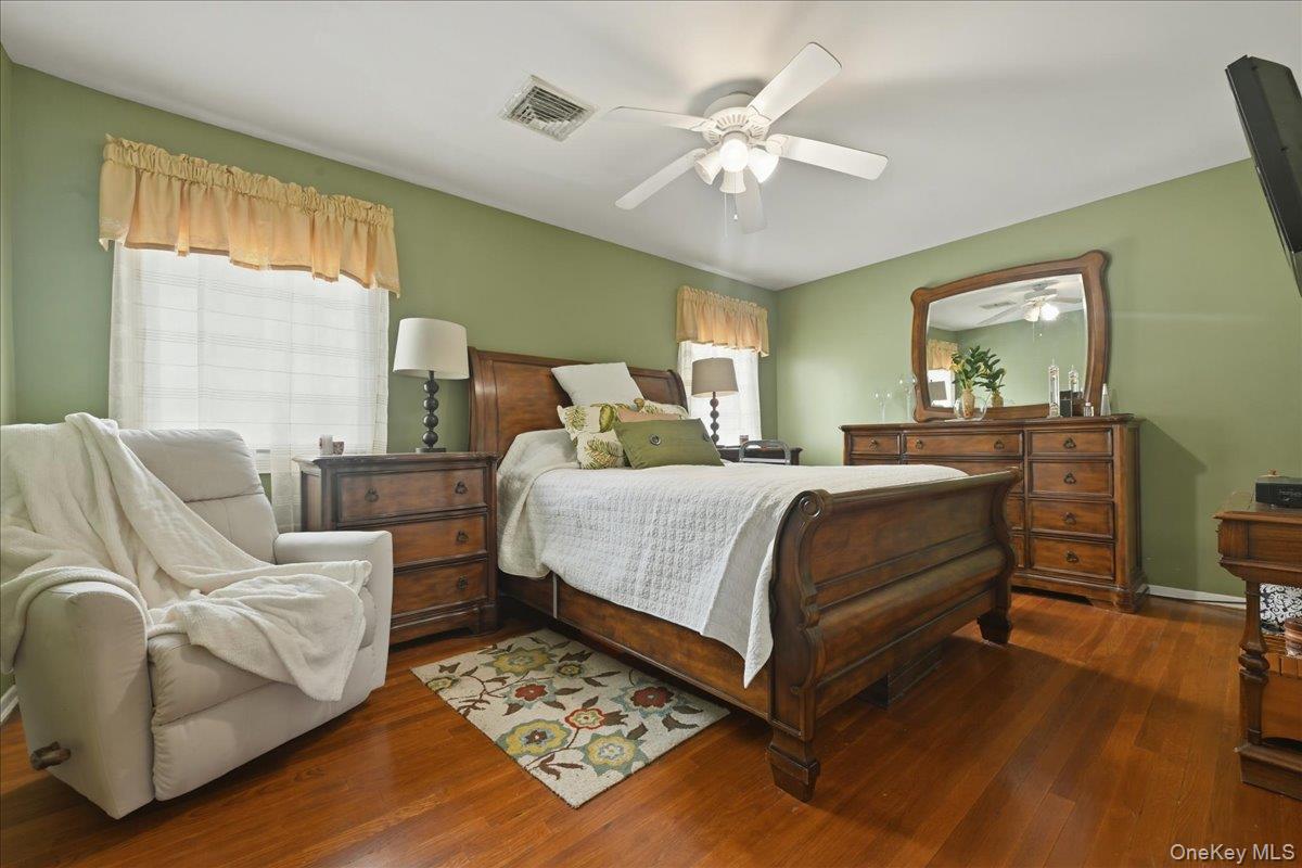 844 Park Lane Property Photo 12