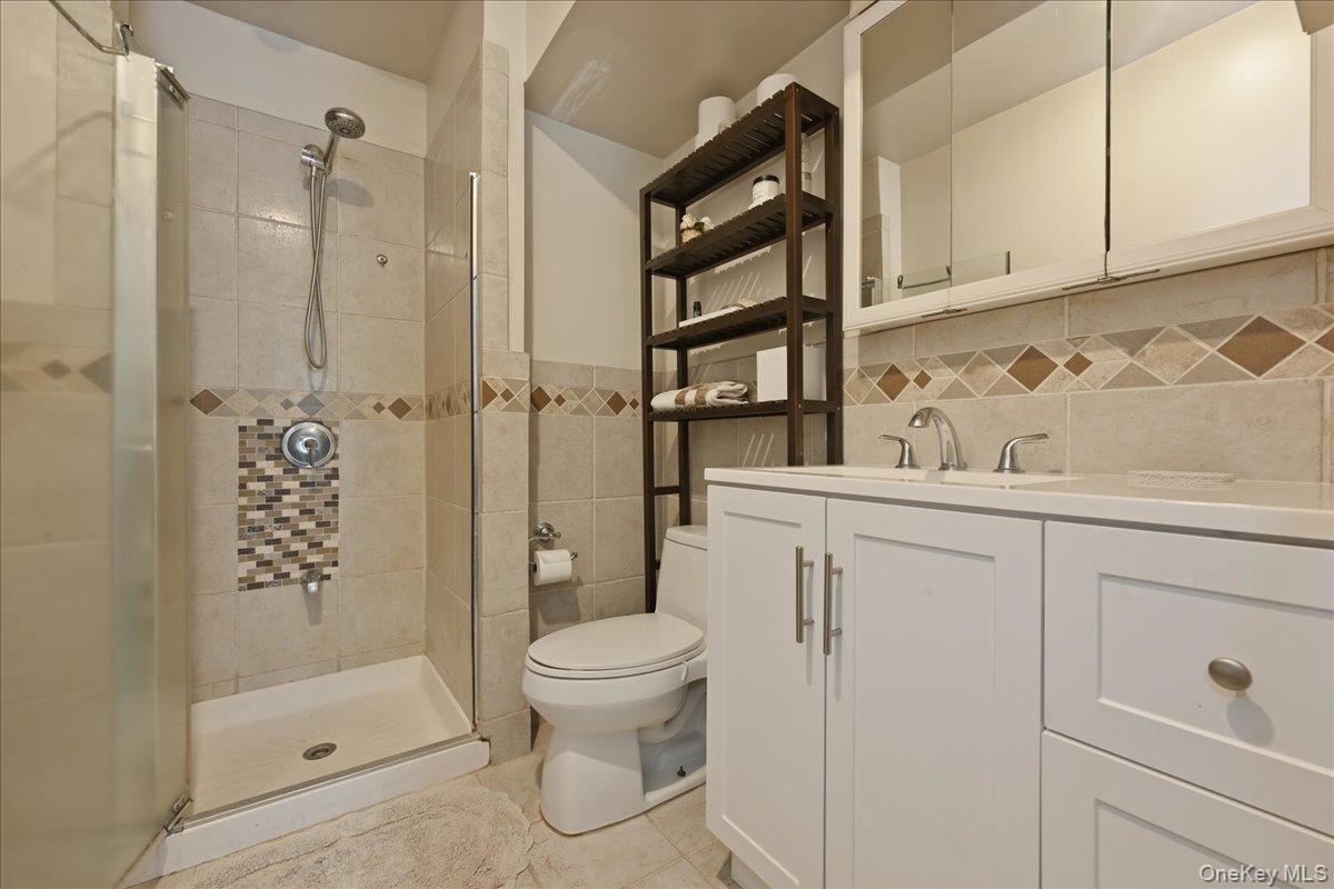 844 Park Lane Property Photo 13