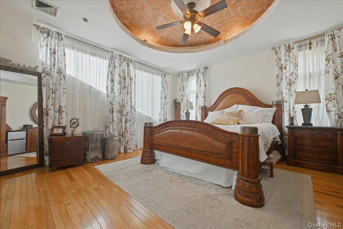 844 Park Lane Property Photo 17