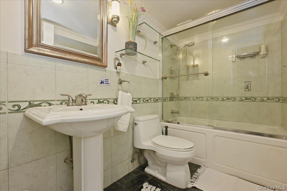 844 Park Lane Property Photo 24