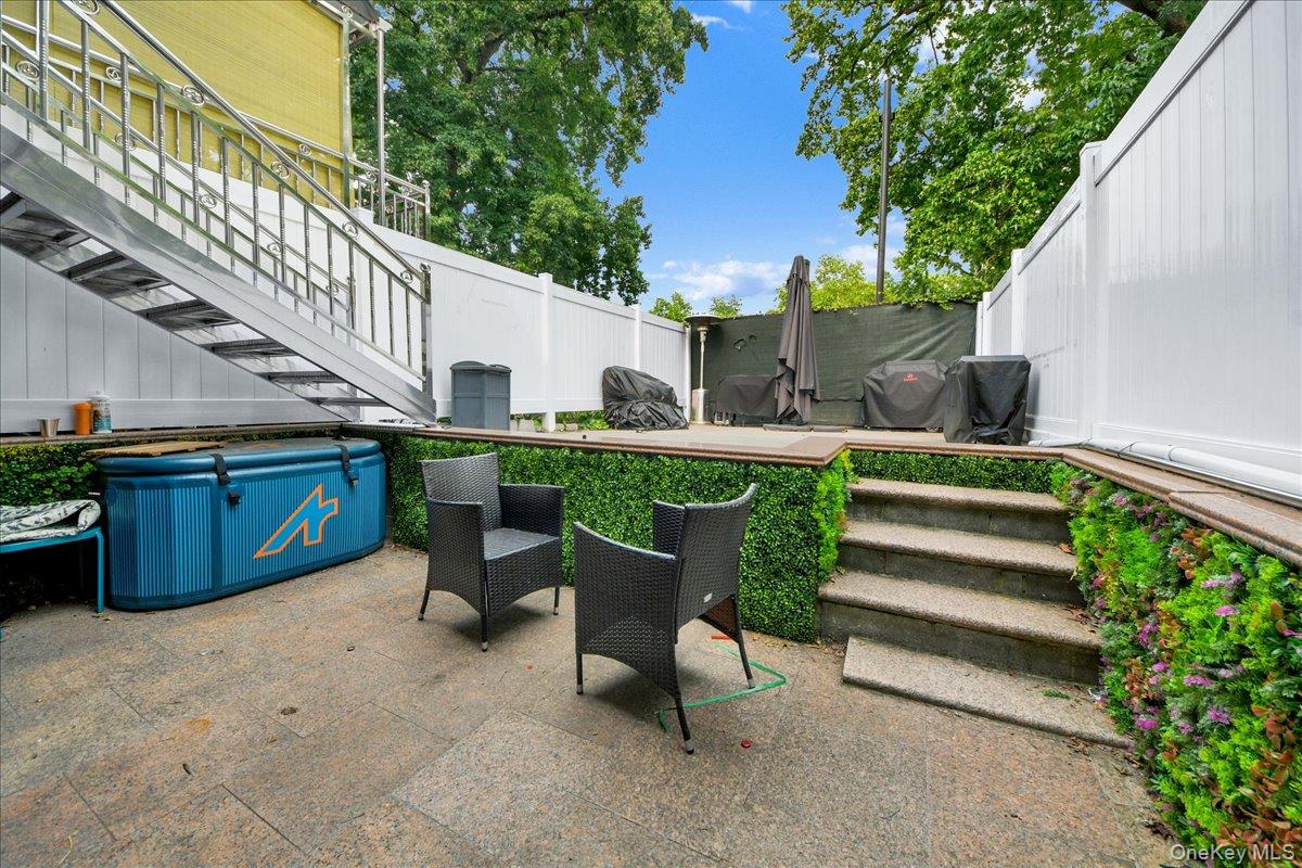 1804 Seminole Avenue Property Photo 6