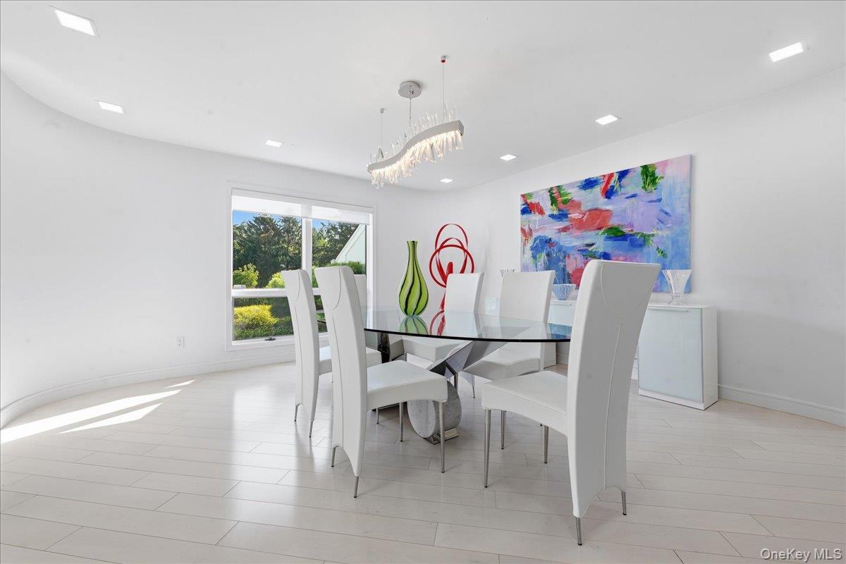 5 Meadow Gate Property Photo 8