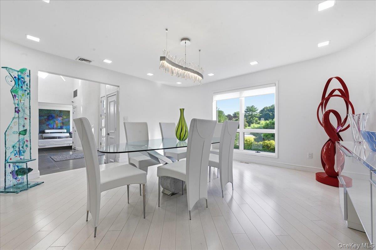 5 Meadow Gate Property Photo 9
