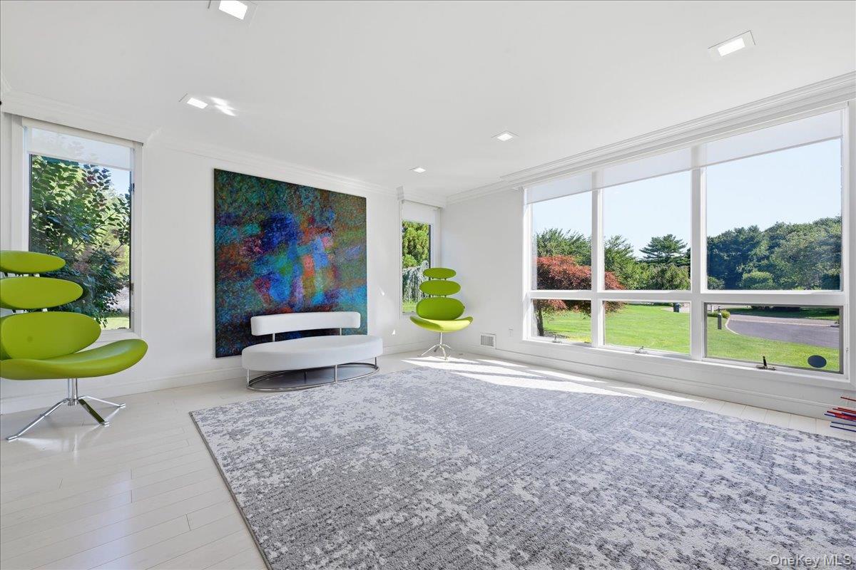 5 Meadow Gate Property Photo 12