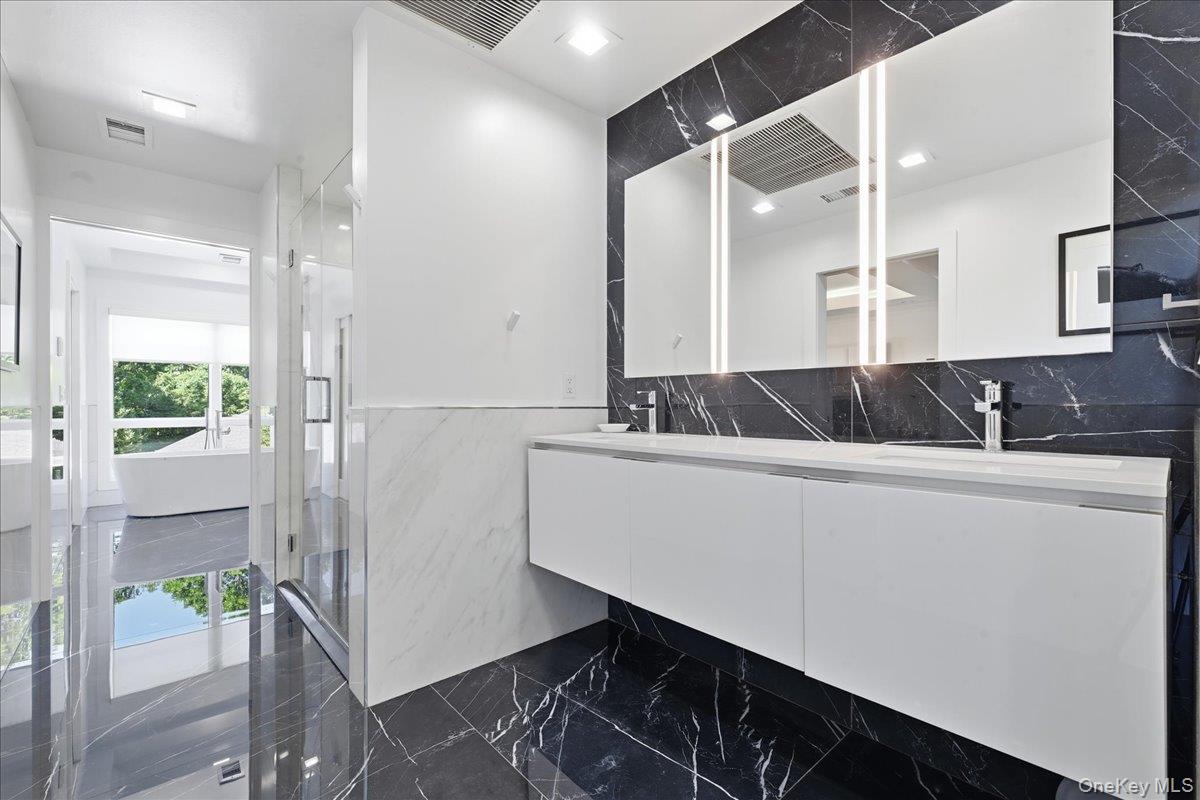 5 Meadow Gate Property Photo 28