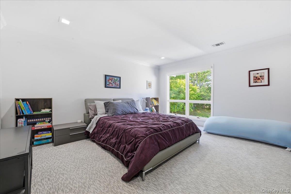 5 Meadow Gate Property Photo 31