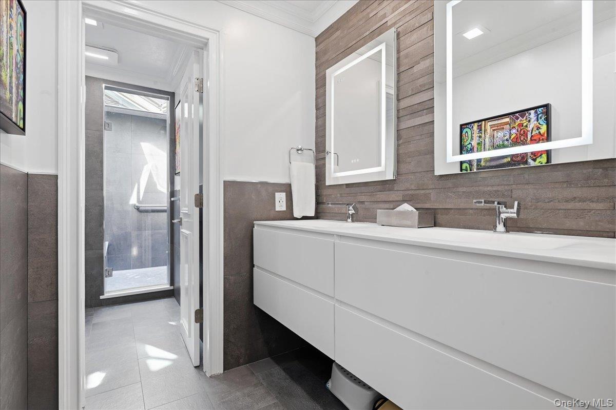 5 Meadow Gate Property Photo 33