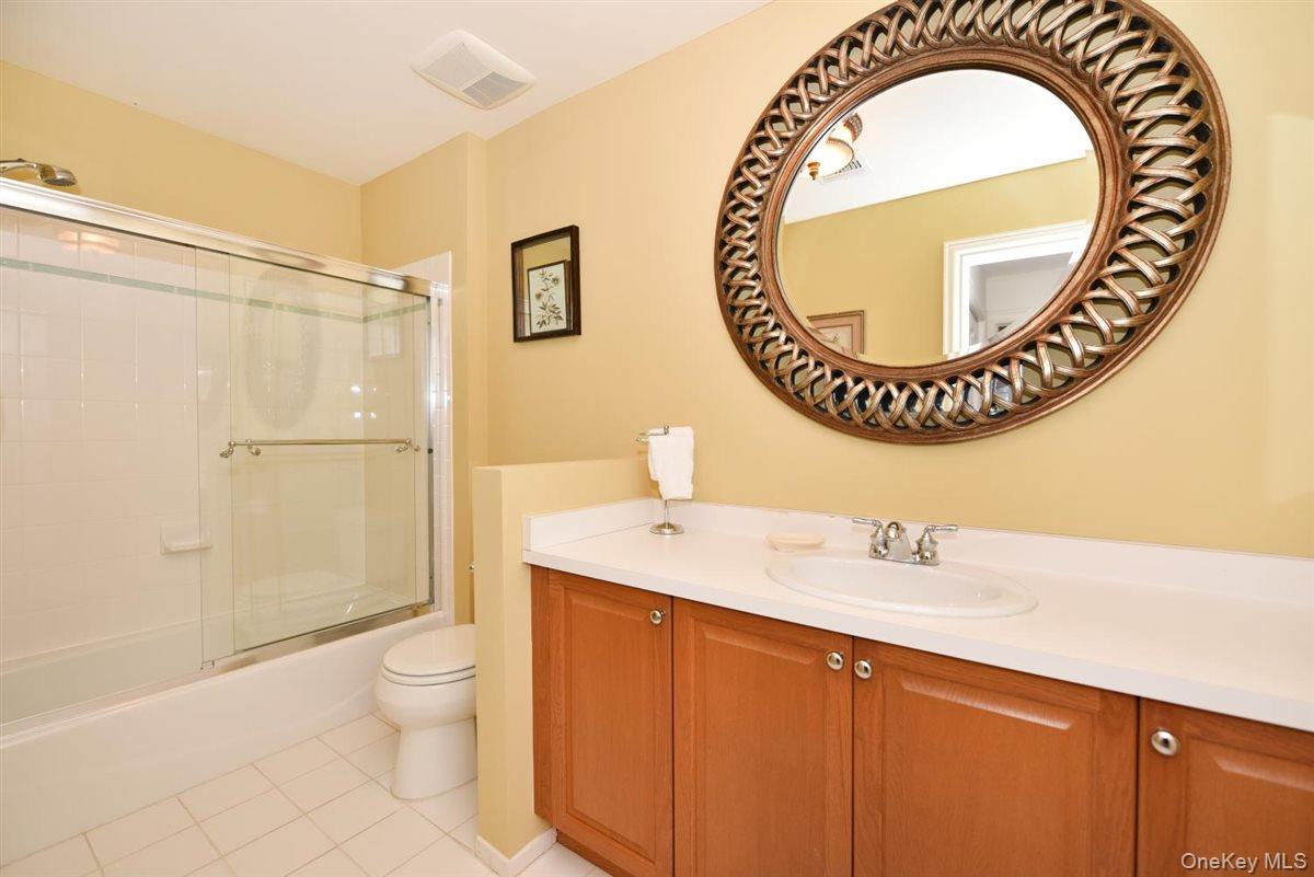 123 Links Court Property Photo 16