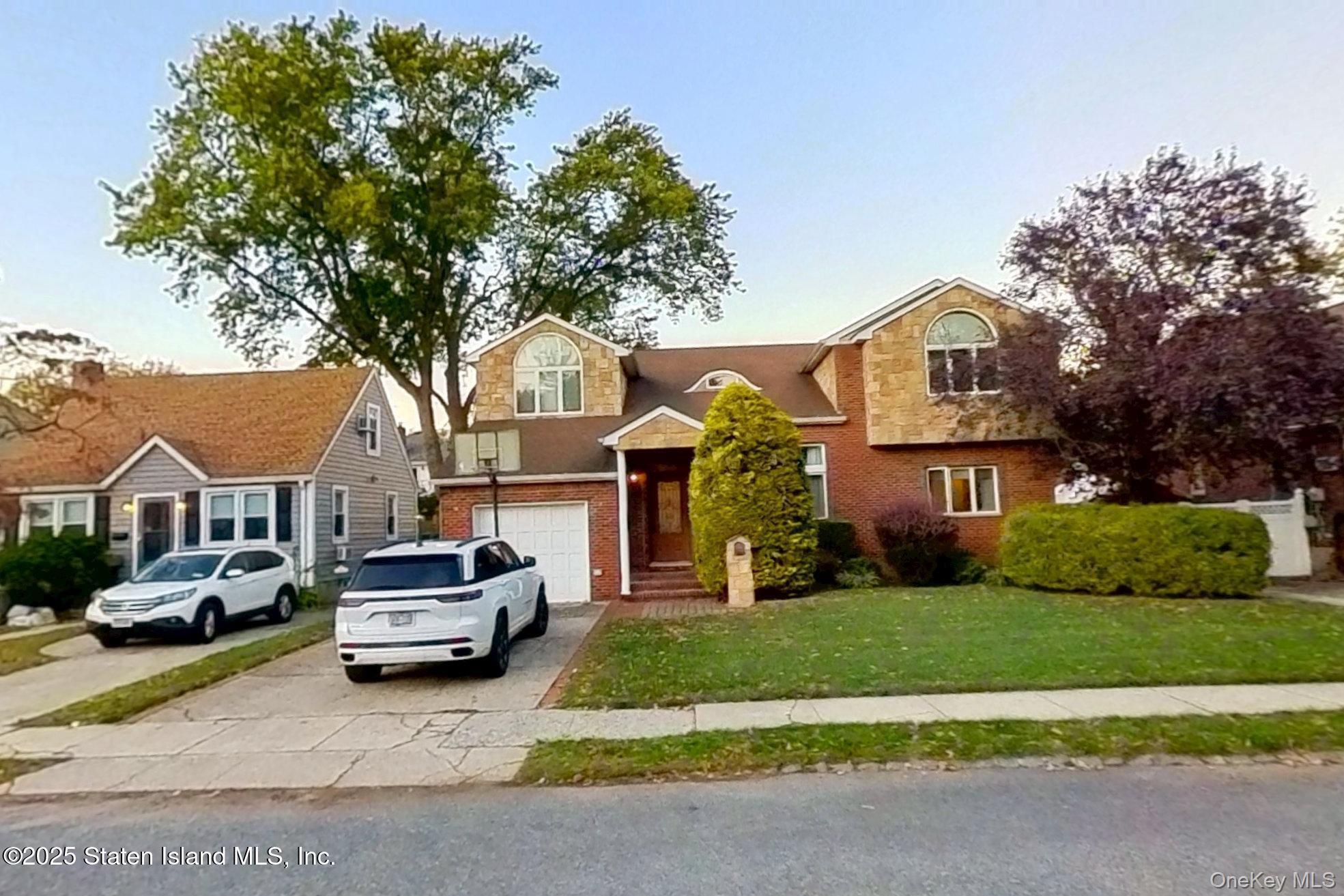 257 Locust Avenue Property Photo 1