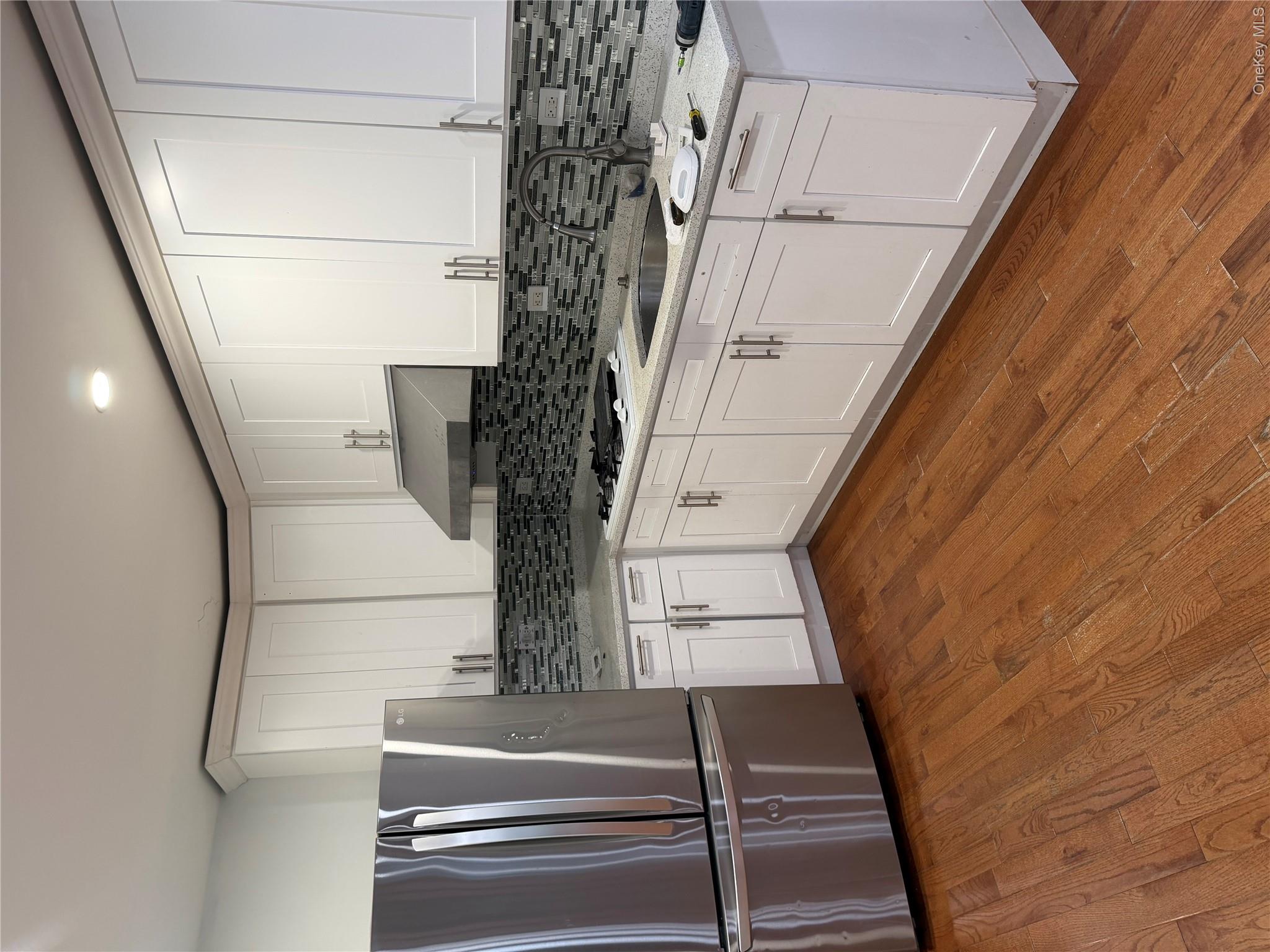 1027944 Property Photo 1
