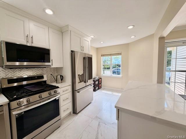 2 Herrels Circle Property Photo 8
