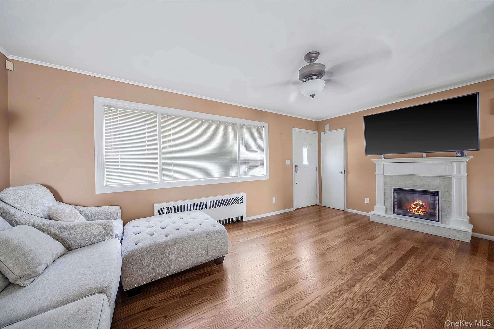 1030 N Fulton Avenue Property Photo 4