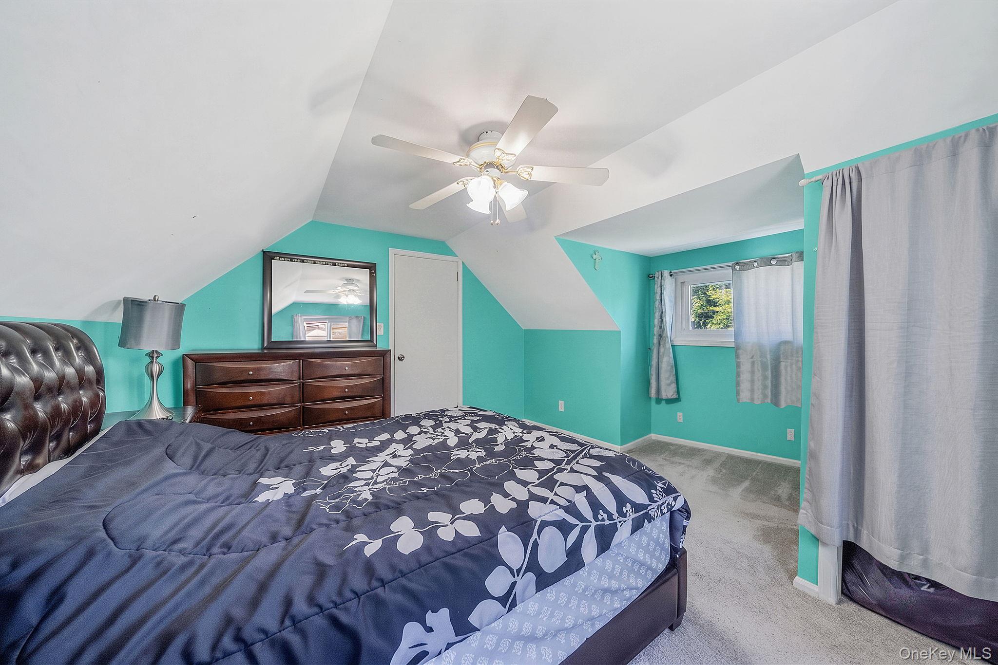 1030 N Fulton Avenue Property Photo 18