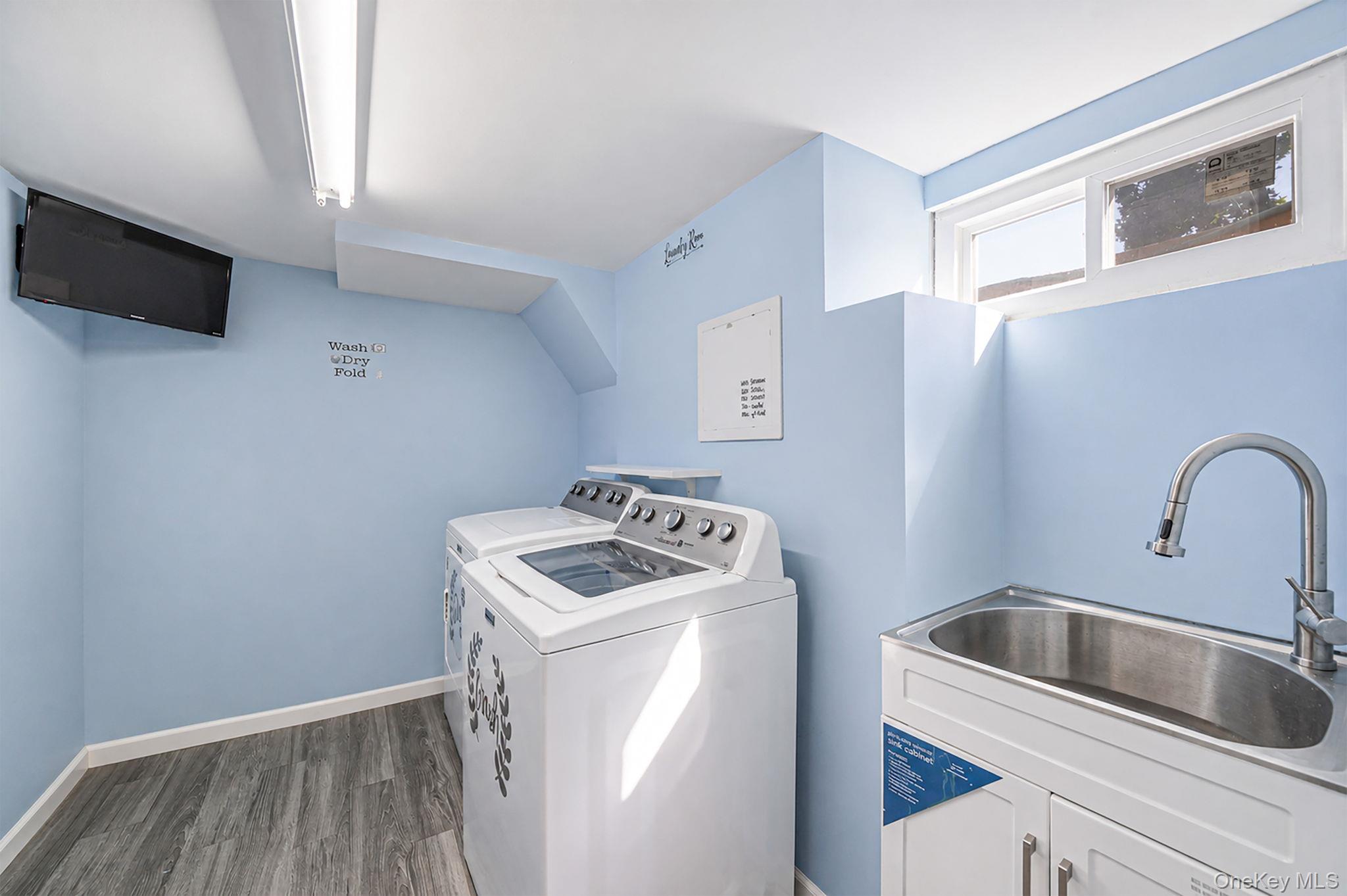 1030 N Fulton Avenue Property Photo 22