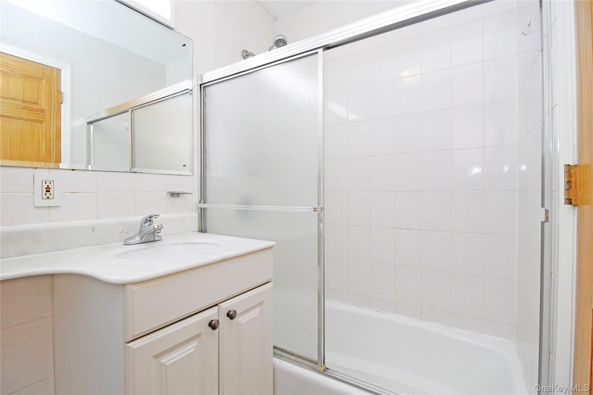 14218 S 38th Avenue 7d Property Photo 11