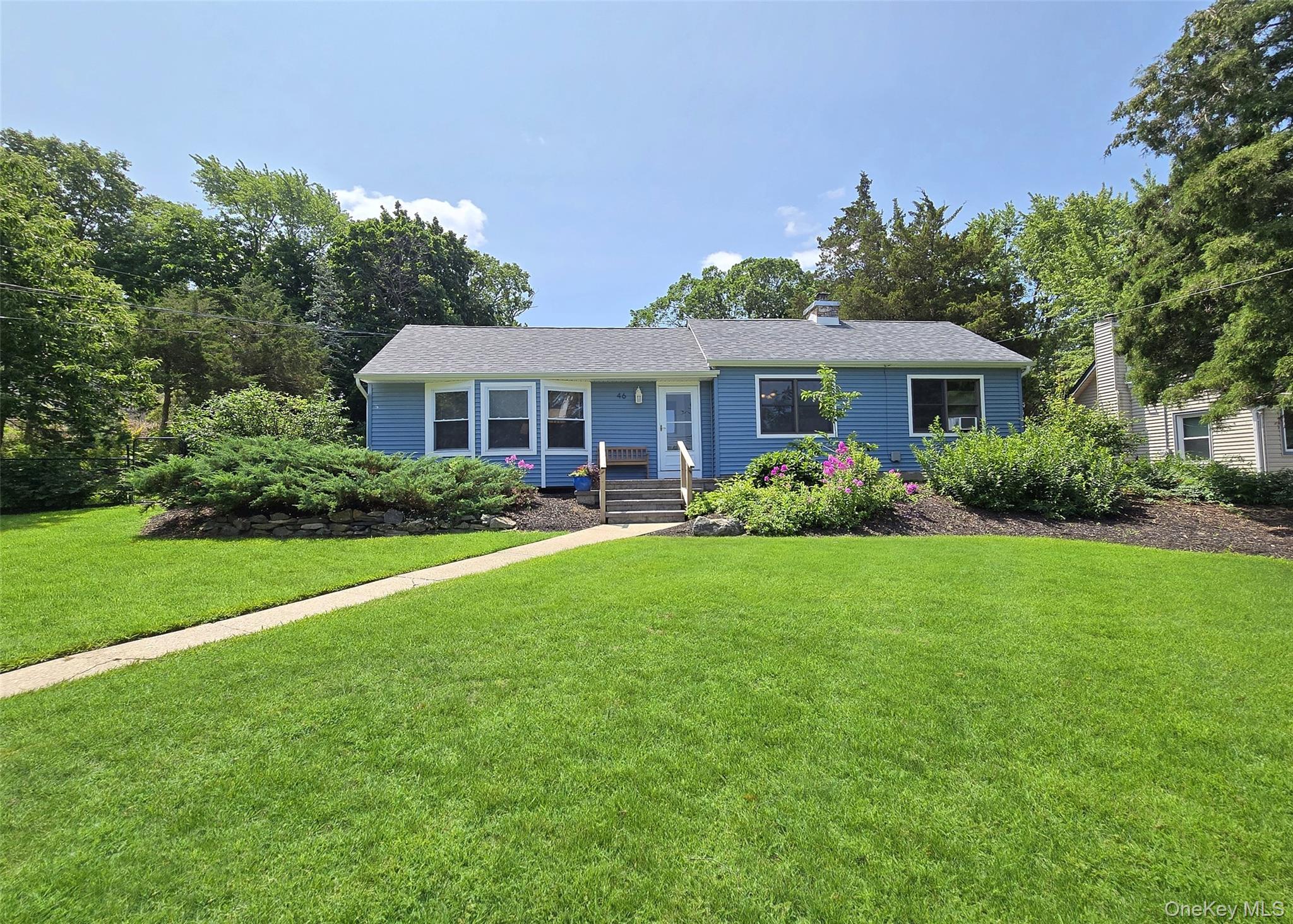 46 Peconic Street Property Photo 1
