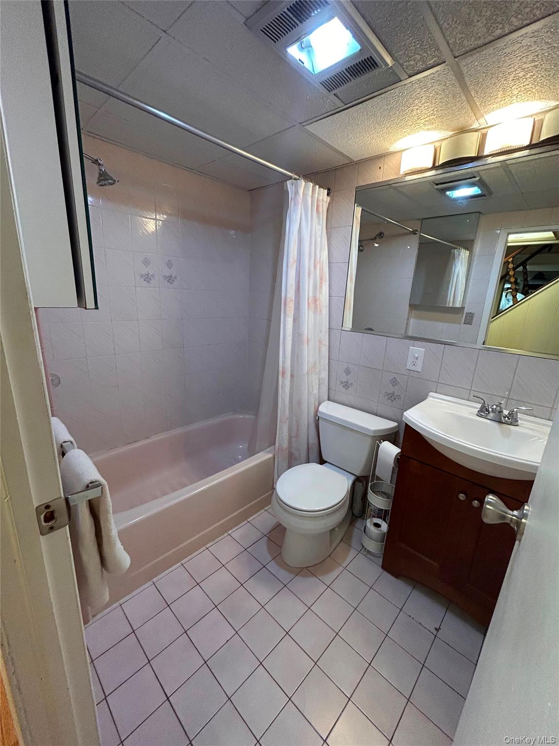 98 Albertson Place Property Photo 20