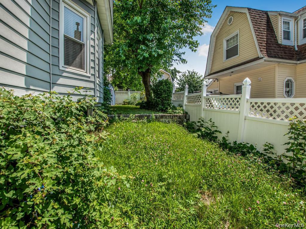 4 Depew Street Property Photo 9