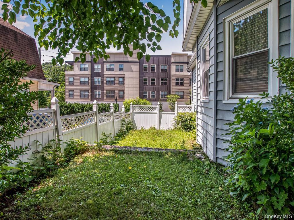 4 Depew Street Property Photo 11