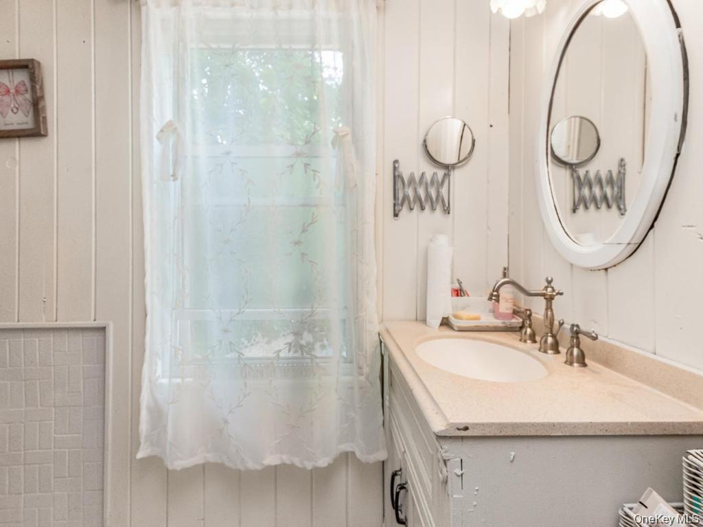 4 Depew Street Property Photo 27