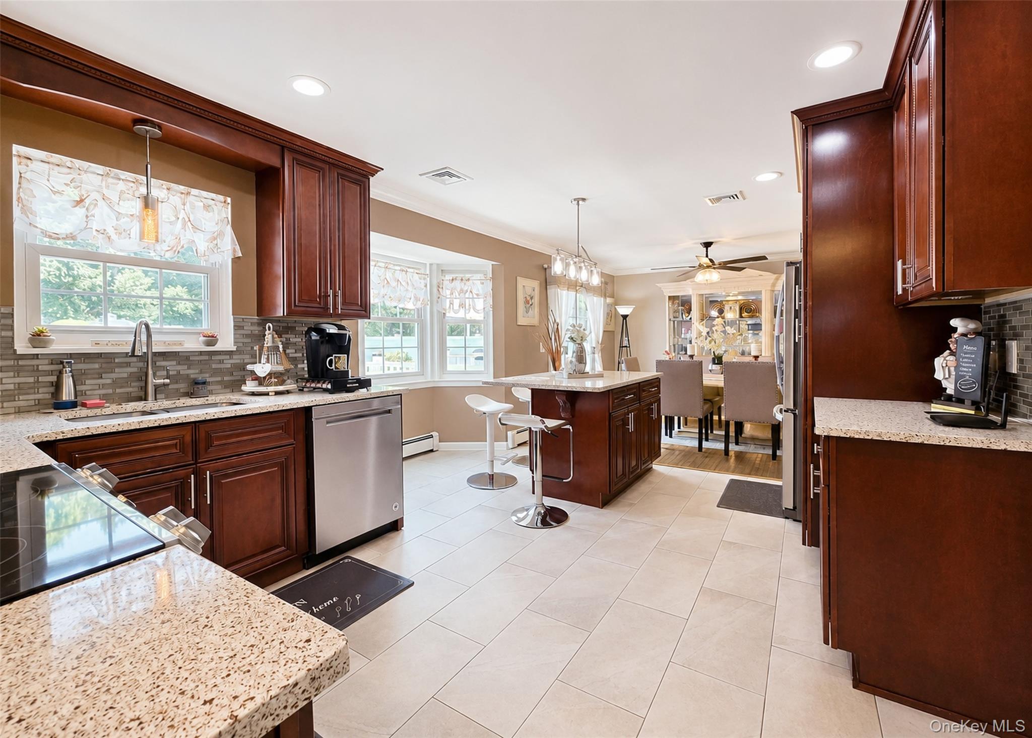 17 Carriage Lane Property Photo 6
