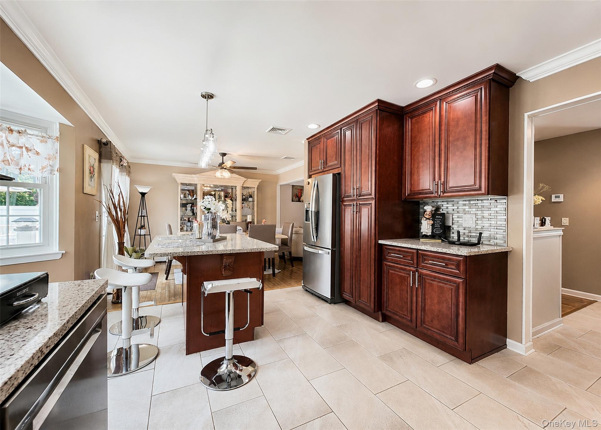 17 Carriage Lane Property Photo 9