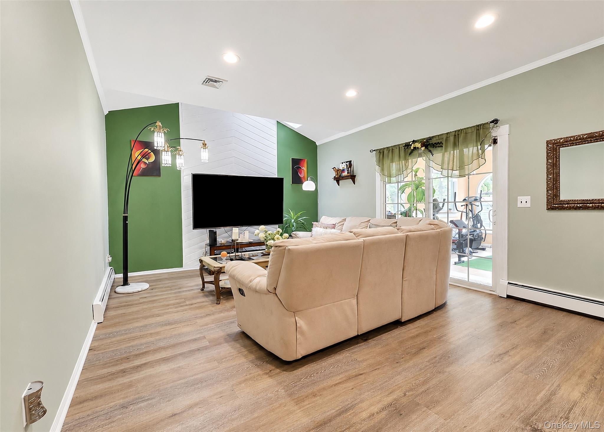 17 Carriage Lane Property Photo 12