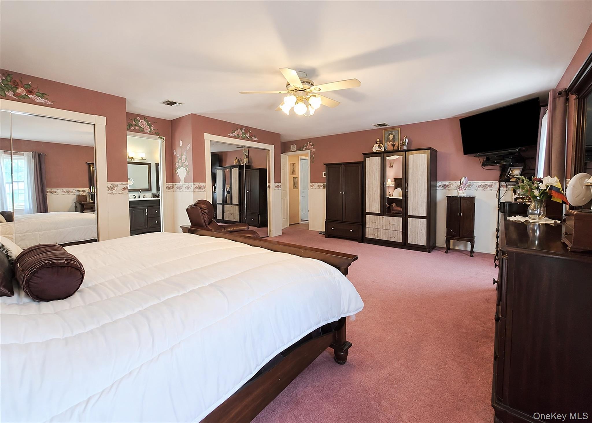 17 Carriage Lane Property Photo 20
