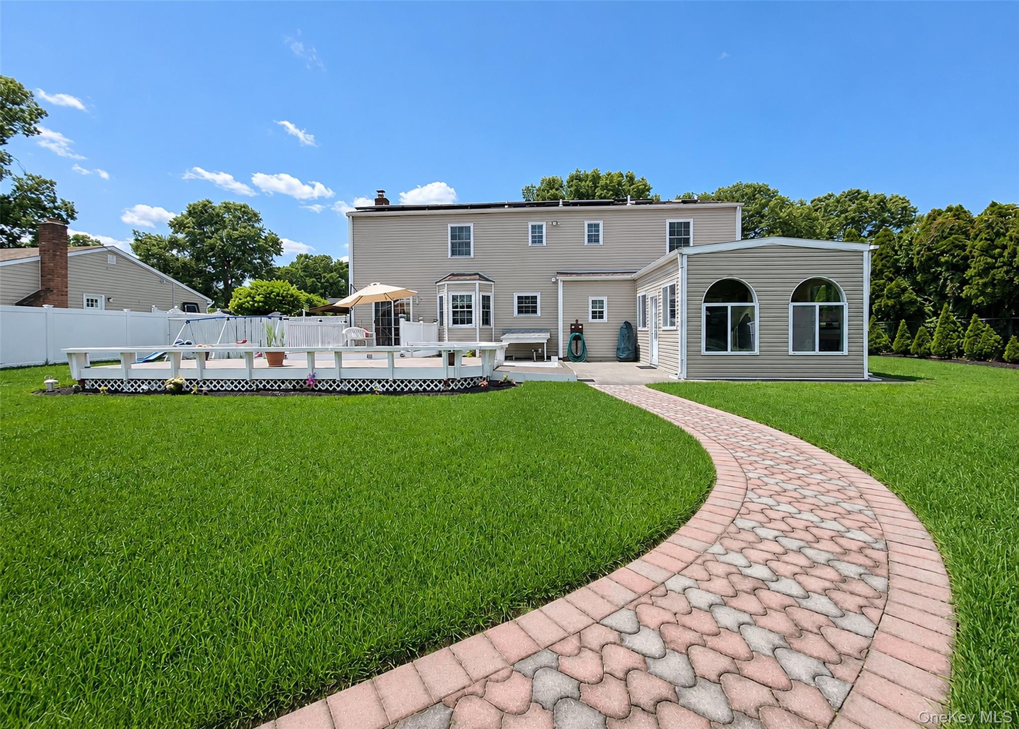 17 Carriage Lane Property Photo 24