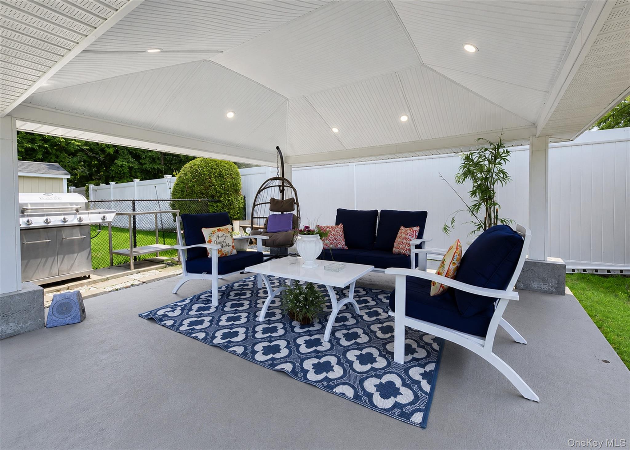 17 Carriage Lane Property Photo 27