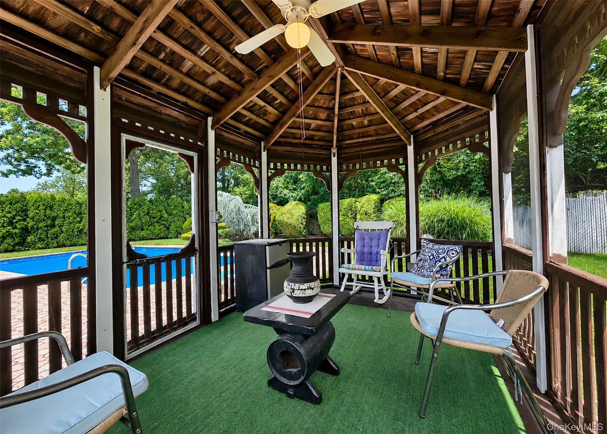17 Carriage Lane Property Photo 32