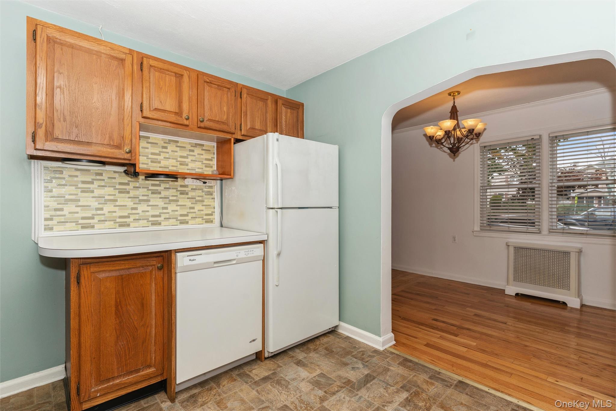 1493 New Hyde Park Drive Property Photo 4