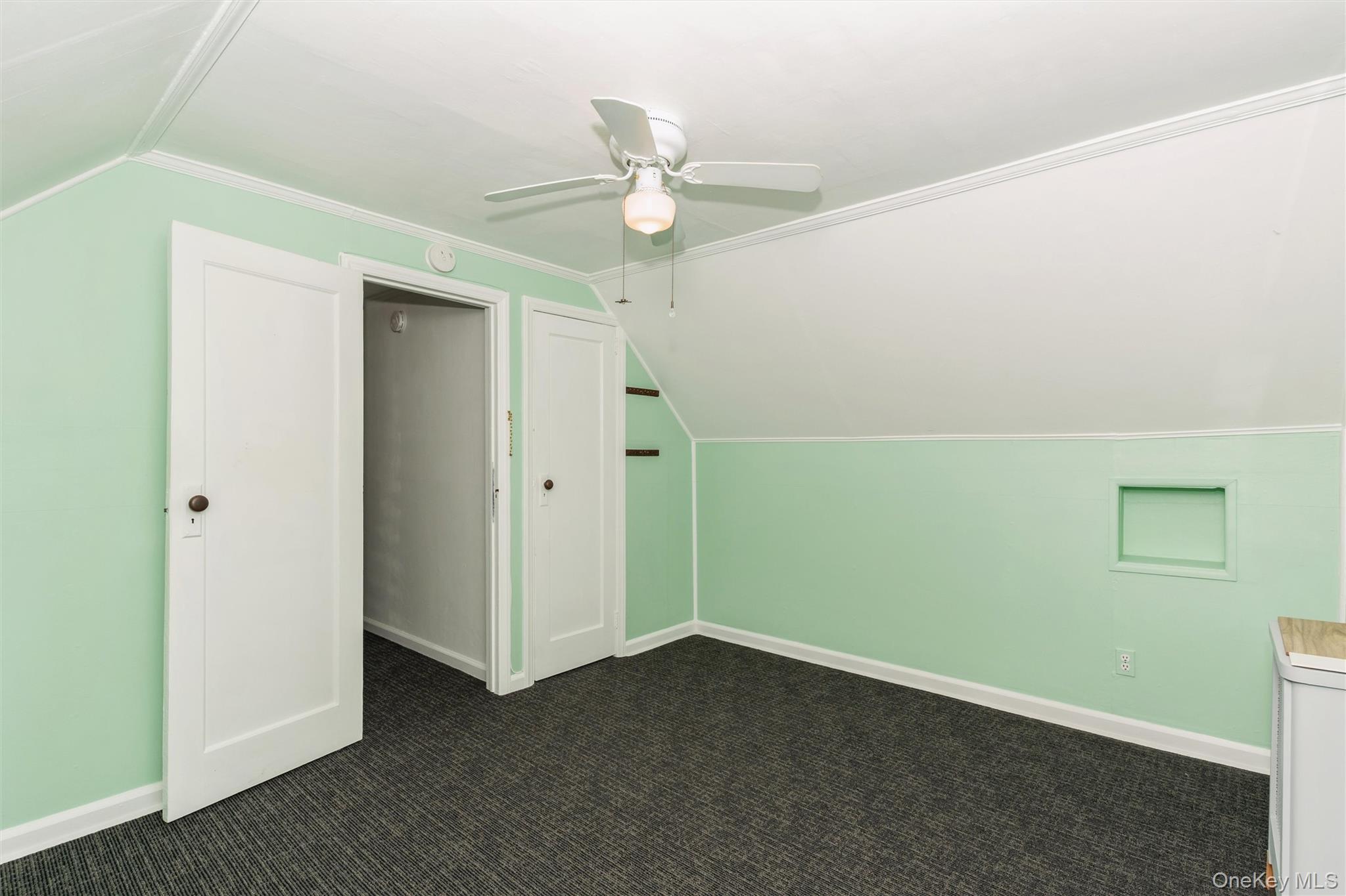1493 New Hyde Park Drive Property Photo 14