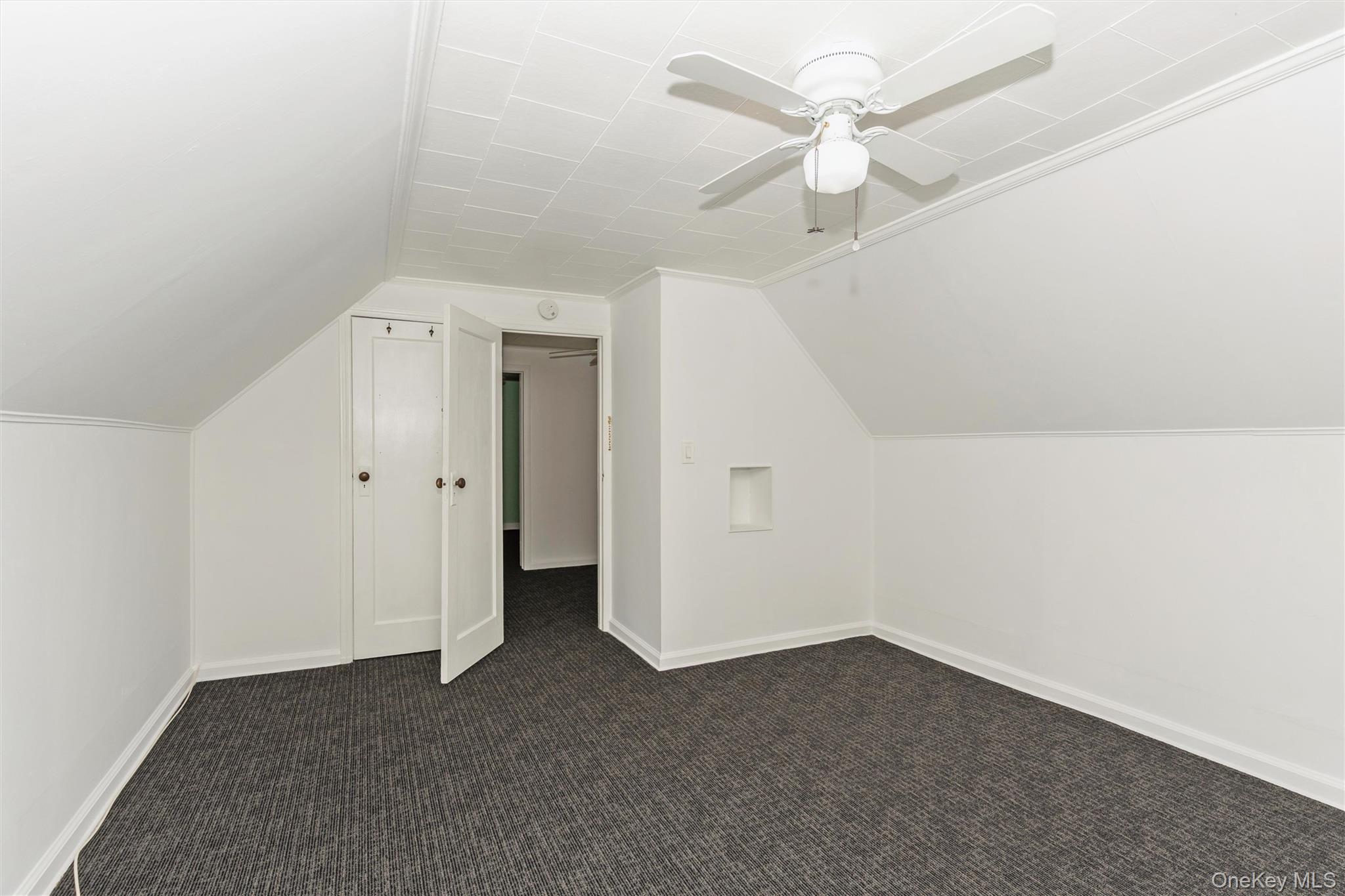 1493 New Hyde Park Drive Property Photo 16