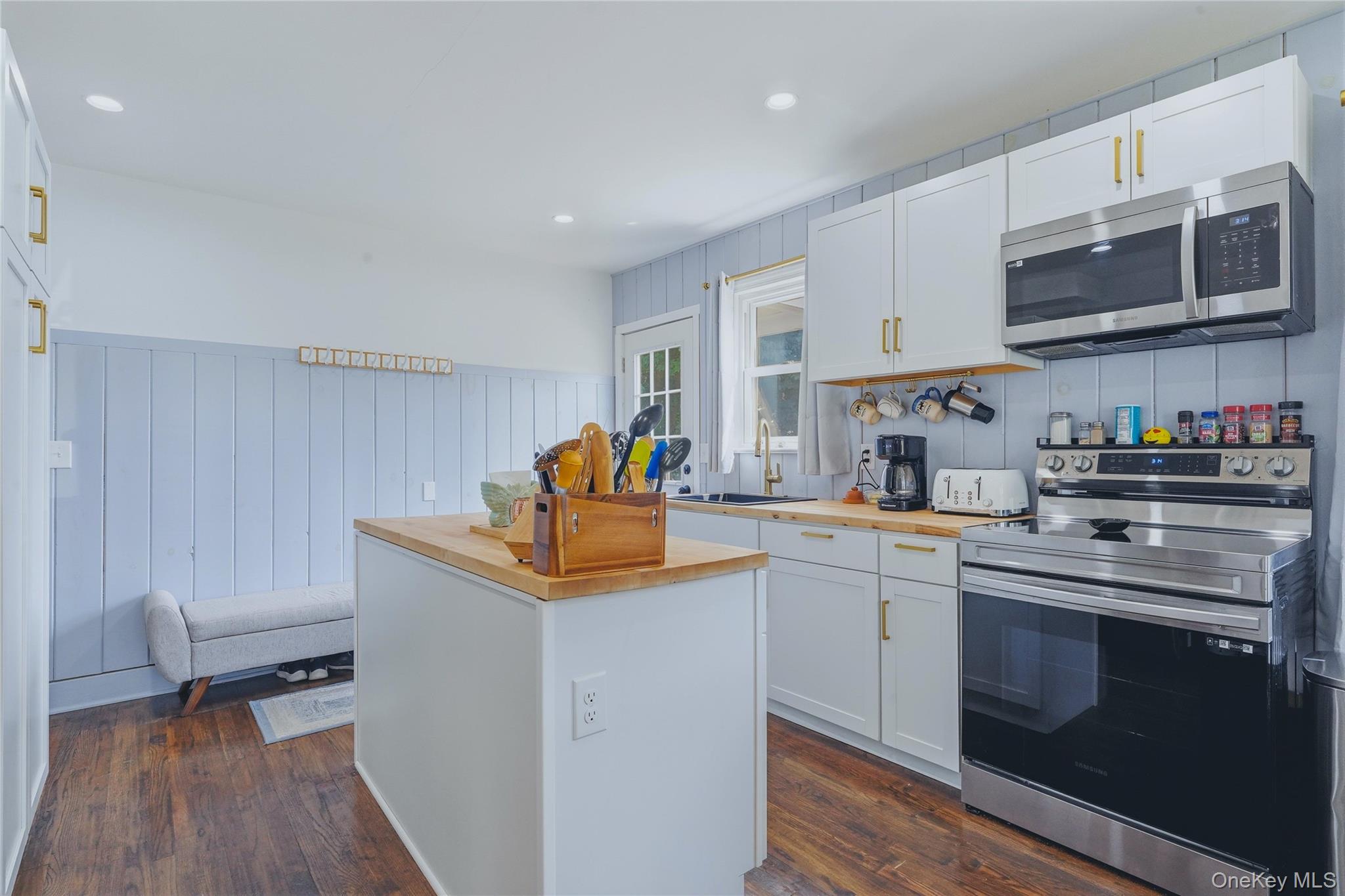 26 Ziegler Avenue Property Photo 7