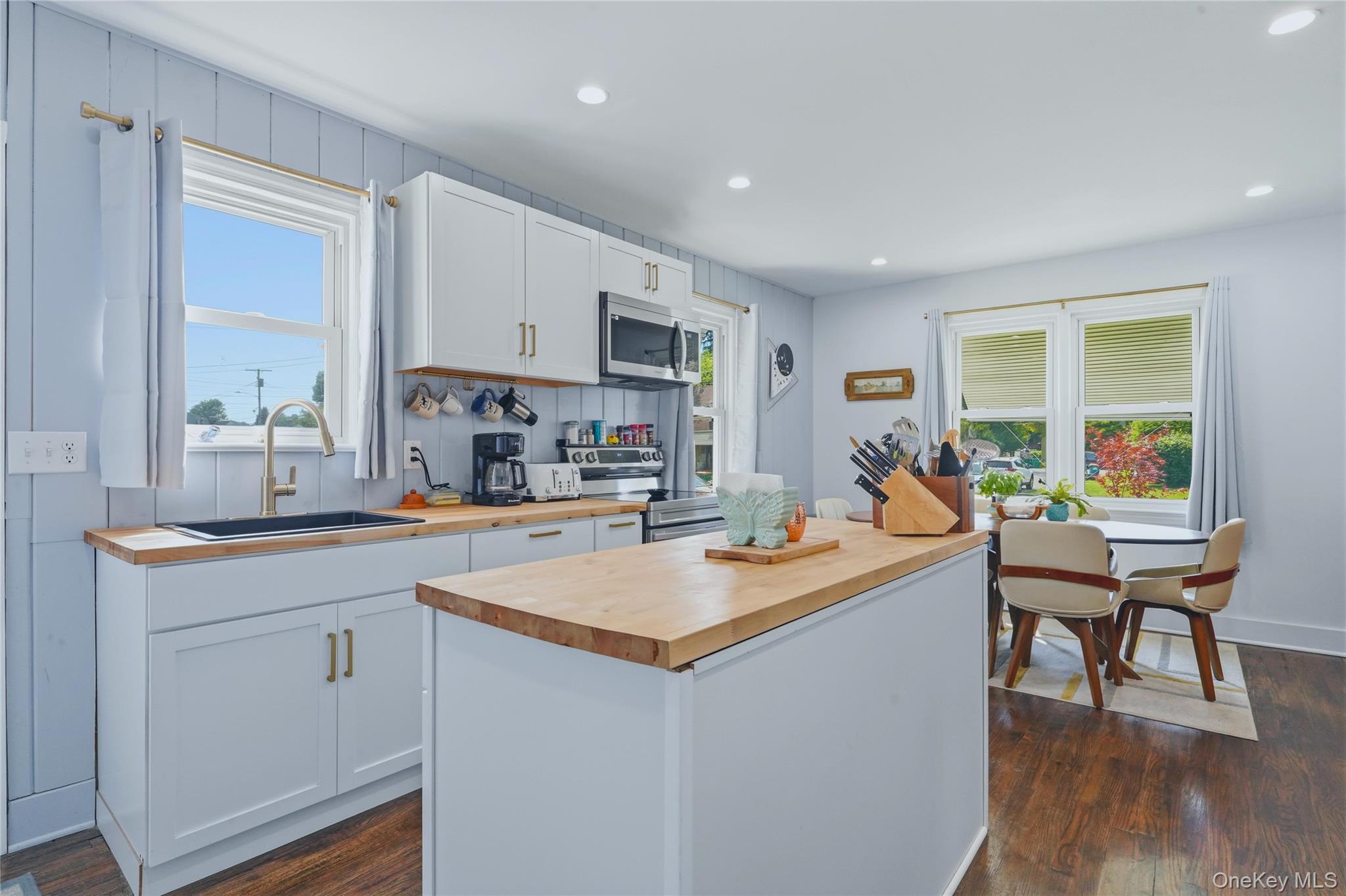 26 Ziegler Avenue Property Photo 8