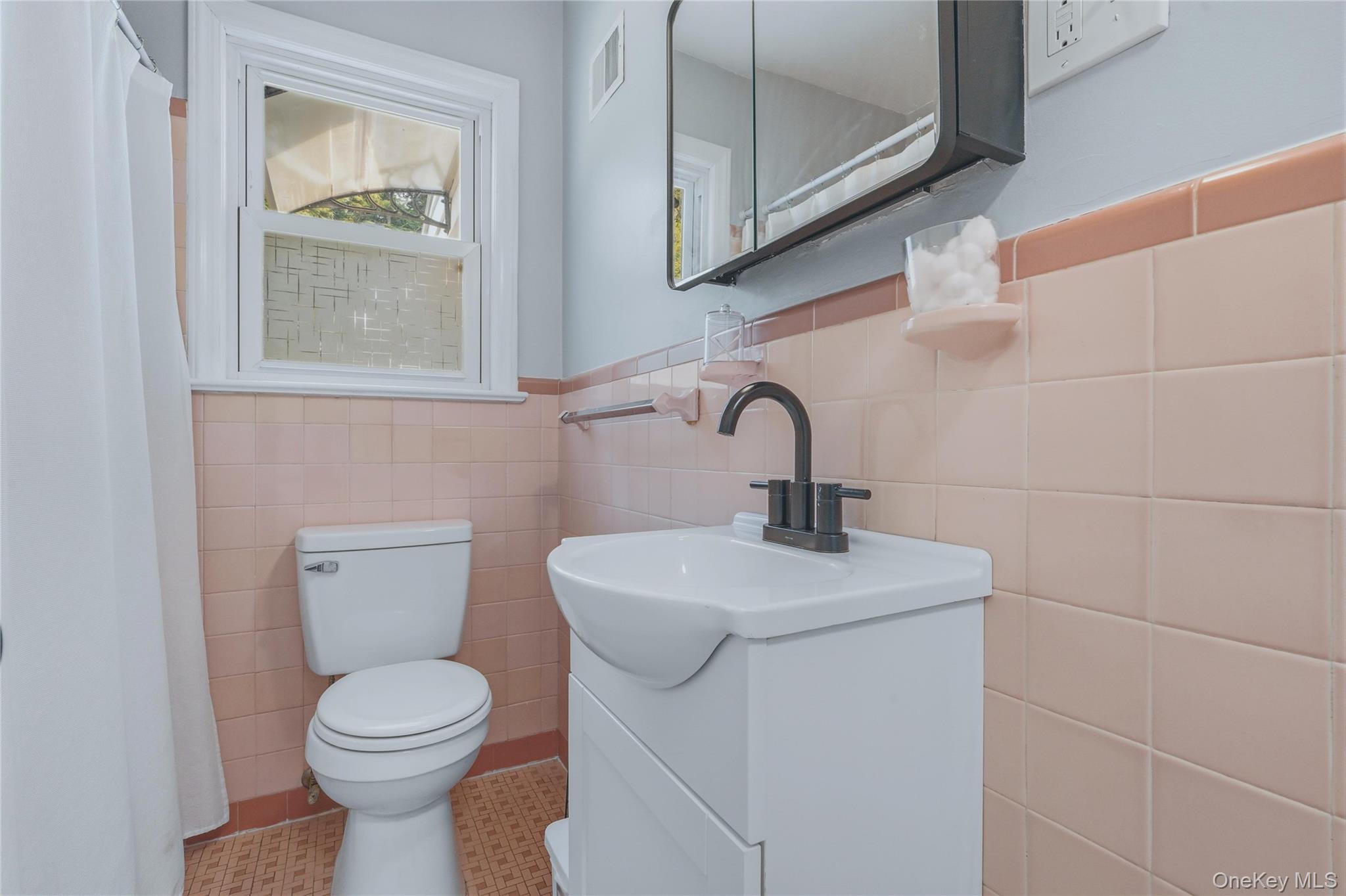 26 Ziegler Avenue Property Photo 12