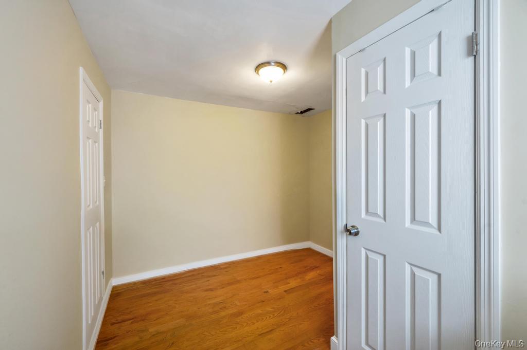 1536 E 51st Street Property Photo 13