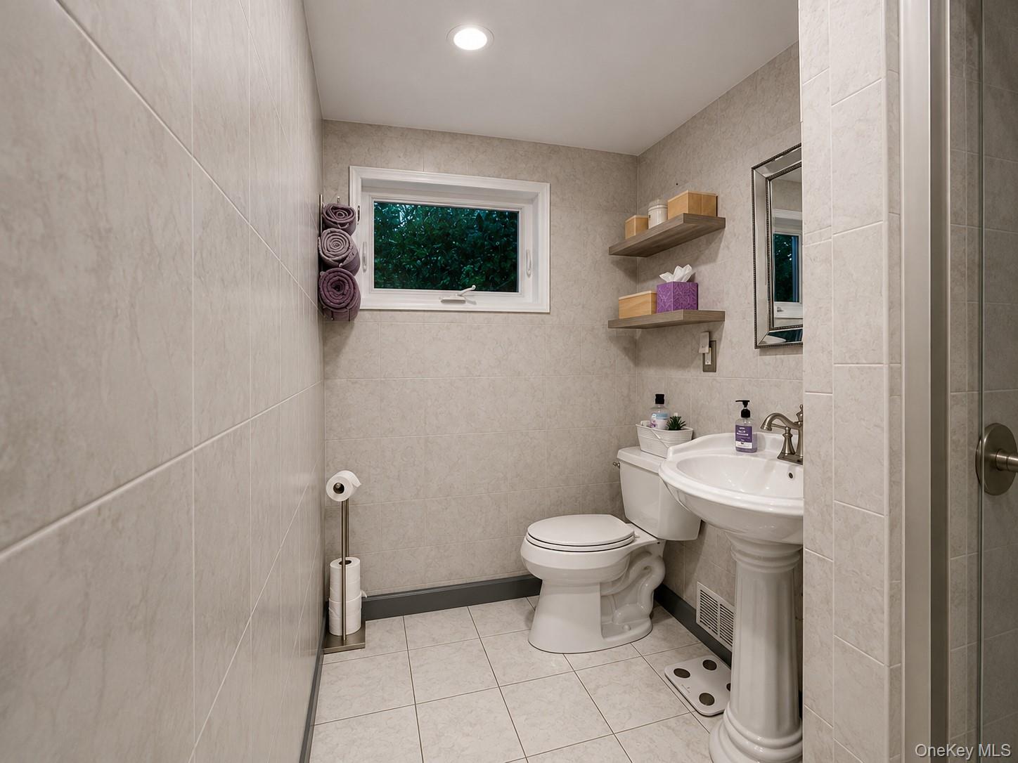 11 Sandalwood Drive Property Photo 14