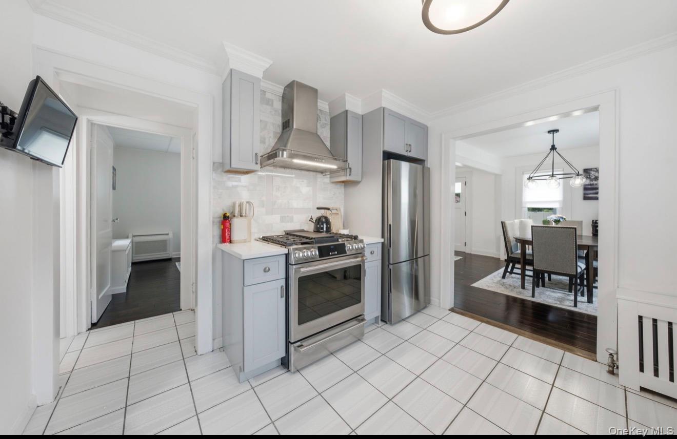 8 Rosewood Avenue Property Photo 8