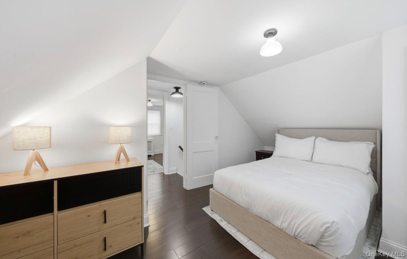 8 Rosewood Avenue Property Photo 15