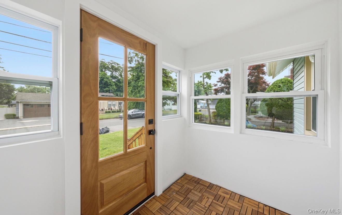 8 Rosewood Avenue Property Photo 20