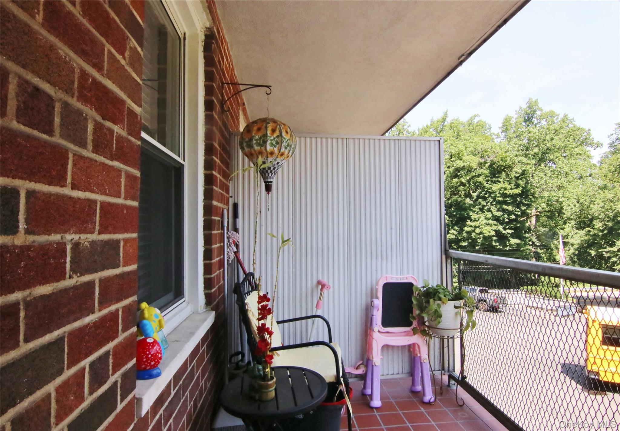 510 Midland Avenue 1a Property Photo 16