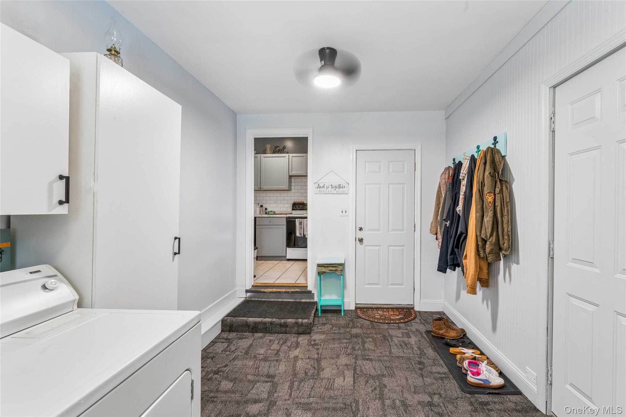487 Mastic Road Property Photo 3
