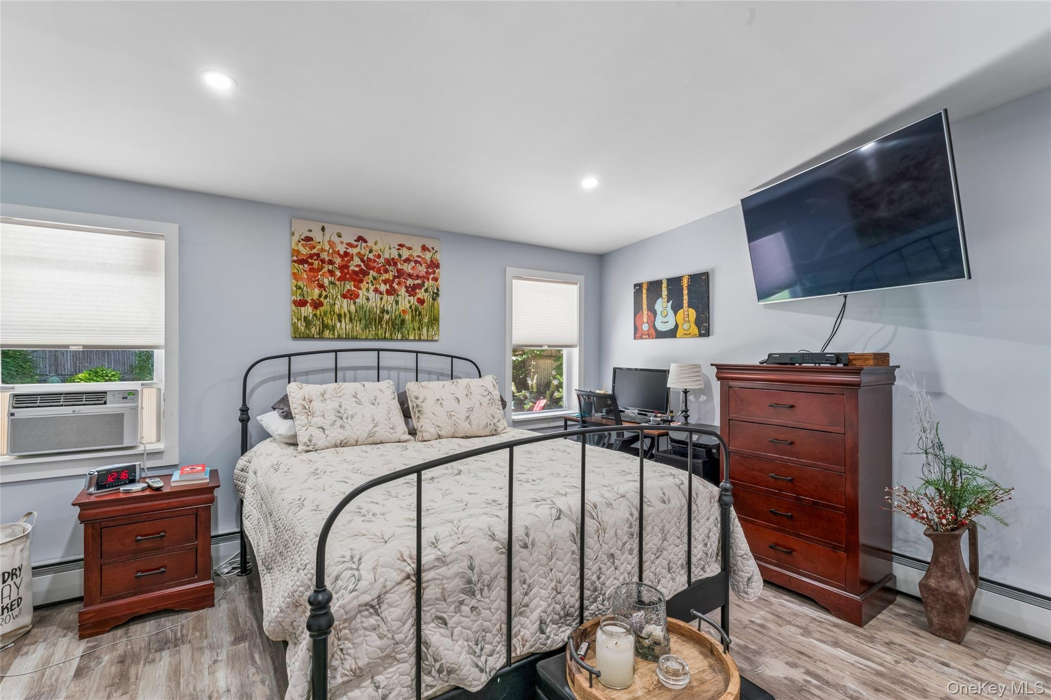 487 Mastic Road Property Photo 8