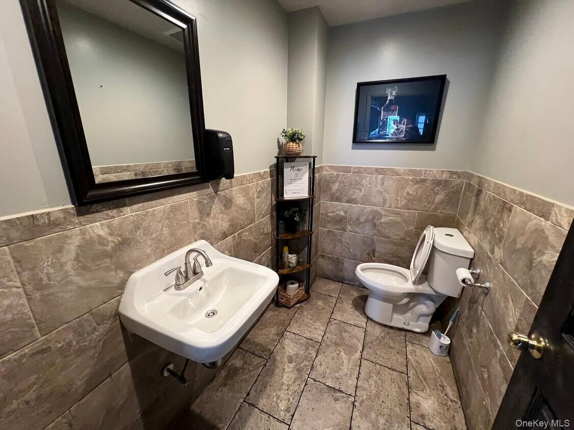 451 Atlantic Avenue Property Photo 17